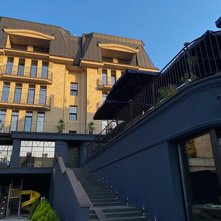 Ridge Apartments Černivci Esterno foto